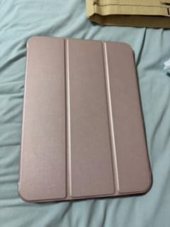 iPad 第10世代 三つ折りスタンドケース ピンクのサムネイル