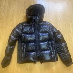 お買い得　極美品　TATRAS ブラック ダウンジャケット サイズ03のサムネイル