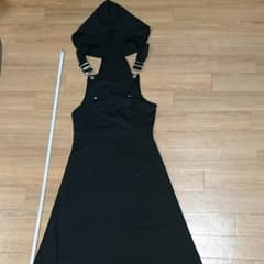 フードつきジャンパースカート黒色のサムネイル