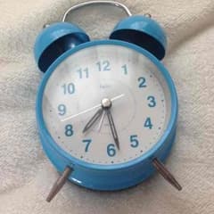 時計 目覚まし時計のサムネイル