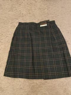 コシノジュンコ」ブランドの学校制服（スカート単体）新品、未使用。のサムネイル