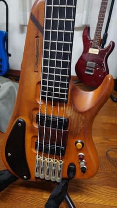Atlansia pentagon 5st bassのサムネイル