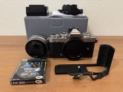 Nikon Z fc 本体、キットレンズ、付属品セットのサムネイル