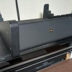 JBLセンタースピーカー スタンド 角度調整機能付き JBLセンタースピーカー スタンド 角度調整機能付き - メルカリ