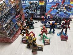 ダンボール戦機 LBX プラモデル 大量まとめ売り 組立済み 箱ありのサムネイル