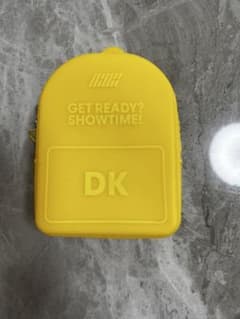 iKON シリコンポーチ イエロー DK ドンヒョクのサムネイル