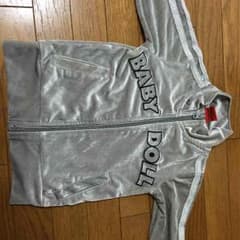 パーカーのサムネイル