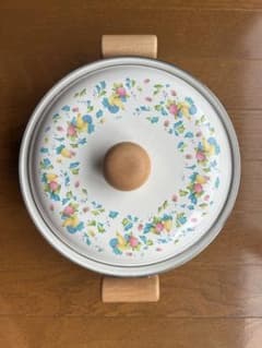 【未使用品】昭和レトロなホーロー鍋のサムネイル
