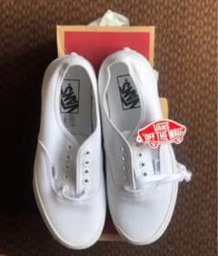 VANS AUTHENTIC TRUE WHITE us/7.5　25.5cmのサムネイル