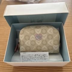 COACH ポーチ ハート柄のサムネイル