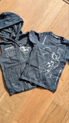 HYSTERIC MINI　黒色Tシャツその他2枚セットのサムネイル