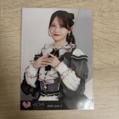 高松瞳 ＝LOVE 生写真 レコ大衣装 チュウのサムネイル