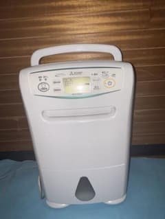 三菱 衣類乾燥除湿機 MJ-P180NX-W 2018年製 SARARI 除湿 - メルカリ