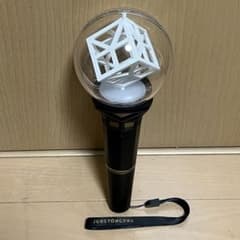 期間限定値下げ！ヨンファ 公式ペンライト CNBLUE JUNG YONGHWA - メルカリ