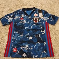 値下げ【新品未使用】サッカー 日本代表　ユニフォームキッズ 150のサムネイル