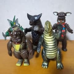【当時物】ウルトラマンシリーズ怪獣フィギュア 5体セットのサムネイル