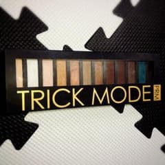 アイシャドウパレット TRICK MODE 値下げのサムネイル