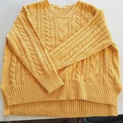 値下げ中☆大きいサイズ☆新品未使用セーター☆カラシ色のサムネイル