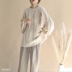 週末限定値下げ★新品未使用★ケーブルニット プルオーバー アイボリー NOAHLのサムネイル