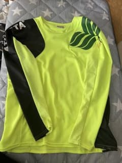 ATHLETA 蛍光イエロー 長袖シャツ 160のサムネイル