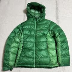 美品モンベル800FP アルパインダウンパーカ Sグリーン　ドローコード 美品モンベル800FP アルパインダウンパーカ Sグリーン ドローコード