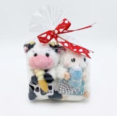 小岩井農場　ソフト牛&ミルキー羊　ぬいぐるみセット　新品未開封のサムネイル