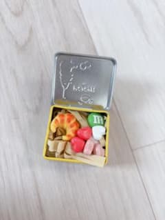 ミニチュアフードセット プーさんのお菓子缶のサムネイル