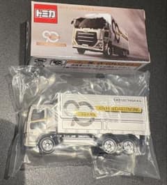 トミカ UDトラックス90周年記念 Quon 非売品 タカラトミー ミニカー