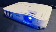 X843 エプソン プロジェクター 本体 EB-S10 2600ルーメン 79h EPSON EB-S10 LCD Projector プロジェクター ジャンク - メルカリ