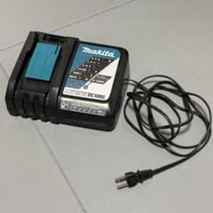 makita 急速充電器 DC18RC 7.2-18v用のサムネイル