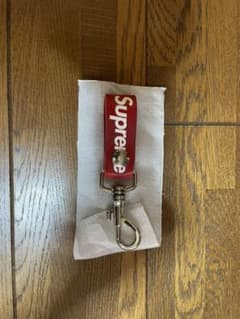 supreme シュプリーム　キーホルダー　キーチェーン　赤　新品未使用のサムネイル
