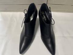 Romeo Valentino ブラックレザーブーティ　24センチのサムネイル