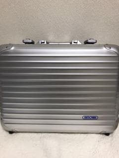 RIMOWA アタッシュケースのサムネイル