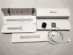 【最終値下】Apple Watch SE 第二世代GPSモデル44mm バンド付のサムネイル
