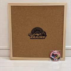 バスケット 八王子BEE TRAINS コルクボードと缶バッジセットのサムネイル