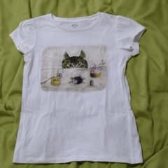 ユニクロTシャツ☆サイズ140のサムネイル