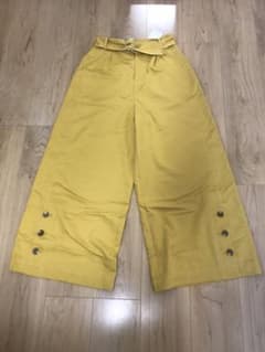 [新品未使用]BEAMS ワイドパンツのサムネイル