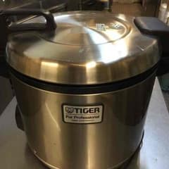 たっかん様専用！値下げ☆タイガー炊飯ジャー 3.6L×2のサムネイル