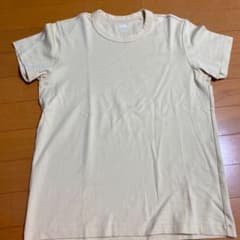 UNIQLO U Tシャツのサムネイル