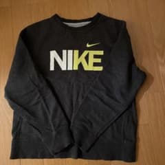 NIKE トレーナーのサムネイル
