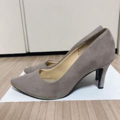 スエードパンプス ベージュ ヒールのサムネイル