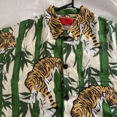 柄シャツ 虎柄のサムネイル