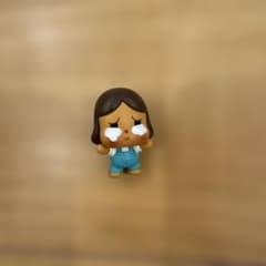 POPMARTフィギュアPOPBEAN Crybaby希少品のサムネイル