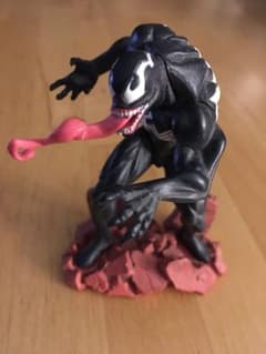 ヴェノム フィギュアのサムネイル