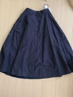 きてぃ様専用！新品未使用！UNIQLO！フロントボタンサーキュラースカートのサムネイル