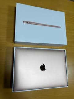 美品 MacBook Air 2020 i5 8GB 512GB 箱・充電器ありのサムネイル