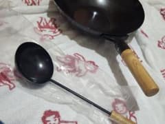 鉄製中華鍋と長お玉セットのサムネイル