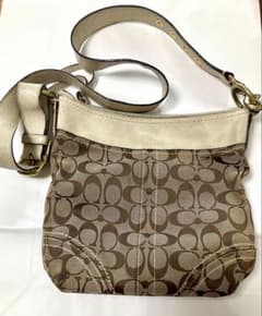 COACH コーチ シグネチャー ショルダーバッグのサムネイル