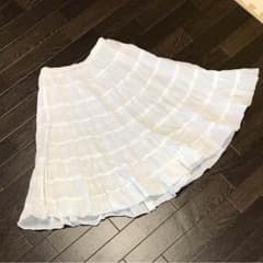 スカートのサムネイル