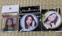 MOMOLAND ヨヌ 缶バッジ、キーホルダーのサムネイル